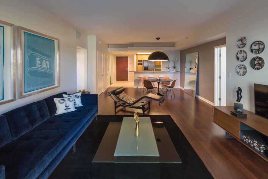 9-foot ceilings, central air and heat, glass dual pane windows 